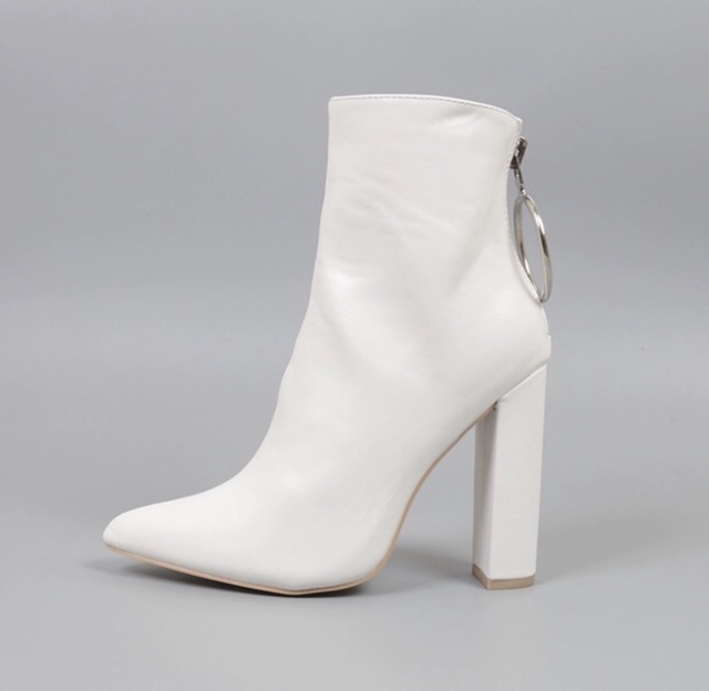 Boots trắng cổ ngắn . Hàng xuất UK | BigBuy360 - bigbuy360.vn