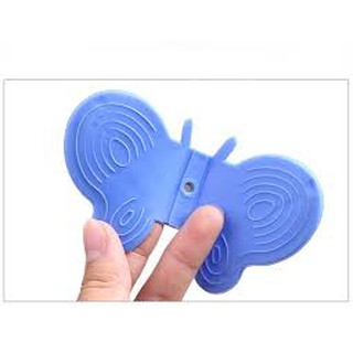 2 Miếng Nhắc Nồi Silicon Hình Bướm cakeshop hcm