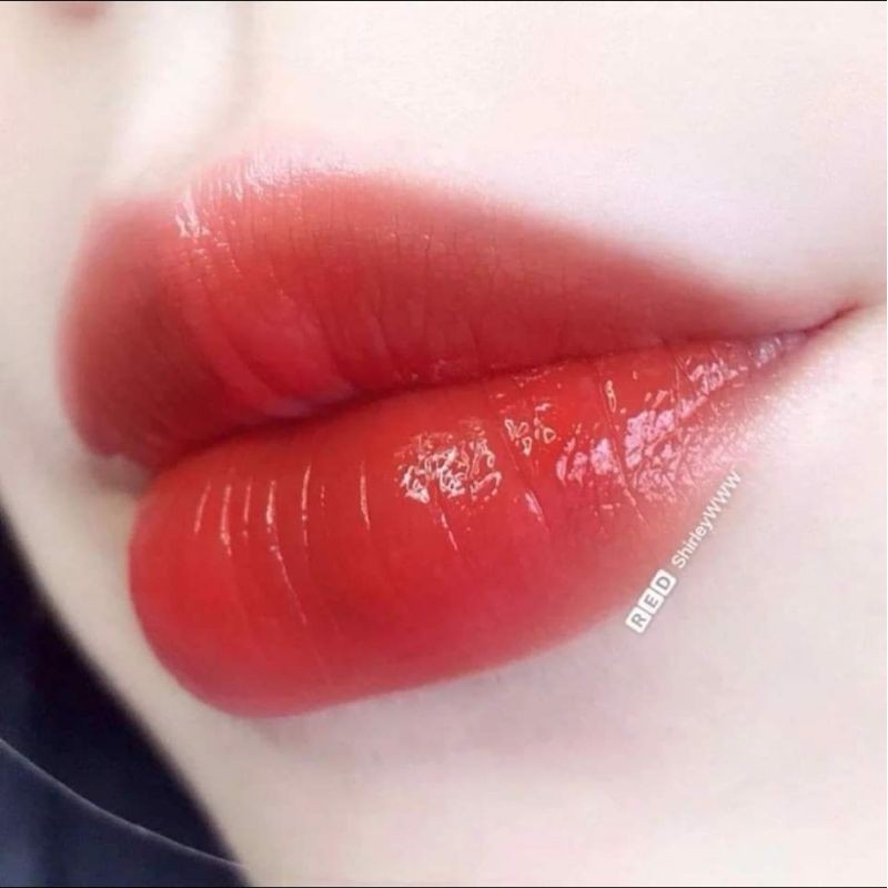 Son YSL Rouge Volupté Shine Wild Edition màu 114 Dial R.E.D đỏ thuần 3.8g