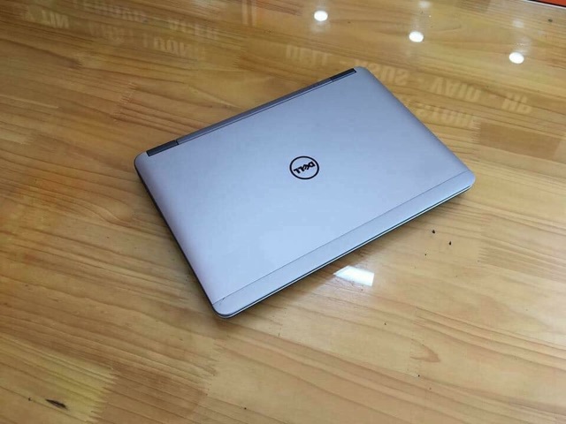 Dell Latitude E7240