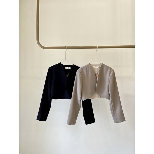 Áo khoác croptop tay dài