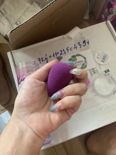 Mút trang điểm Beautyblender ( chuẩn auth - có bill )