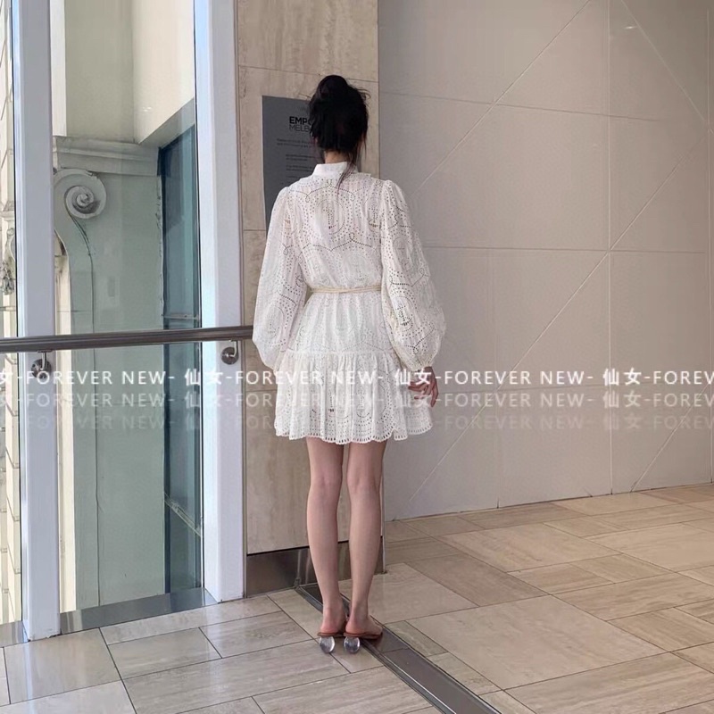 Đầm ren nữ dài tay dáng xoè tay phồng phối đai thắt eo thương hiệu Zimmermann 2022 cao cấp