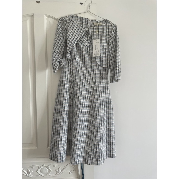 Đầm elise size M còn tag