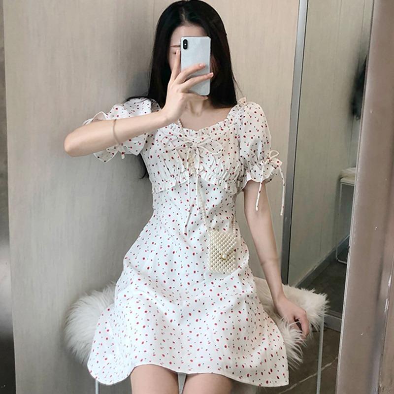 Đầm Nữ Ngắn Tay Cổ Vuông Họa Tiết Hoa Xinh Xắn Phong Cách Hàn Quốc