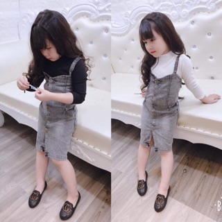 Set Áo Len Tăm Váy Yếm Bò Xinh Yêu Cho Bé Gái