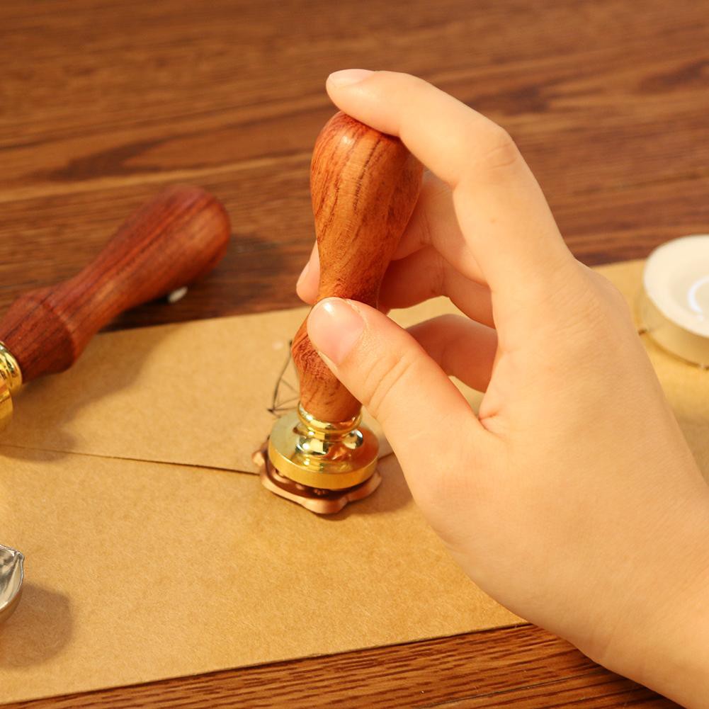 Con dấu sáp cán gỗ kim loại phong cách cổ điển