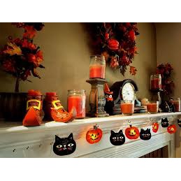 Vòng nguyệt quế treo cửa trang trí Halloween đường kính 45cm với lá phong,bí ngô, nơ mẫu MN02