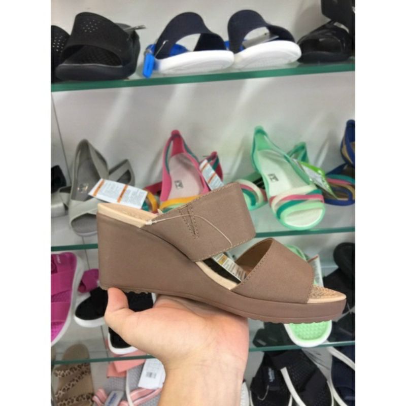 DÉP NỮ CROC.S QUAI VẢI CAO 7CM