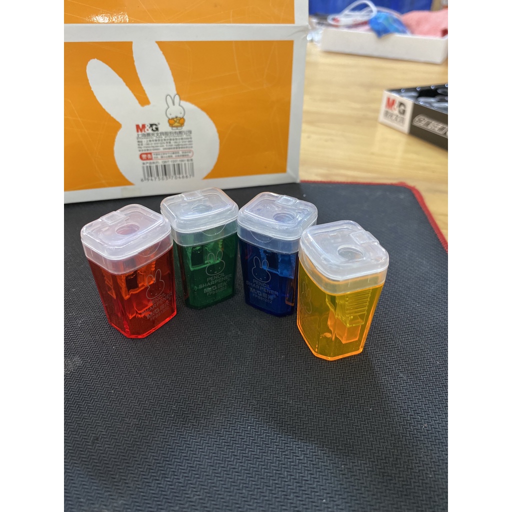 Gọt Chì hộp hình thỏ M&G