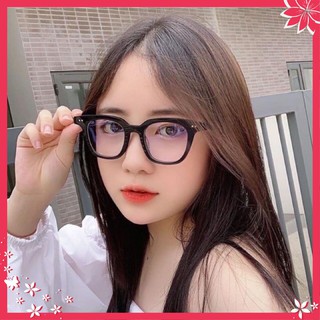 Kính hot girl không độ chữ V hai chấm ngang siêu hot