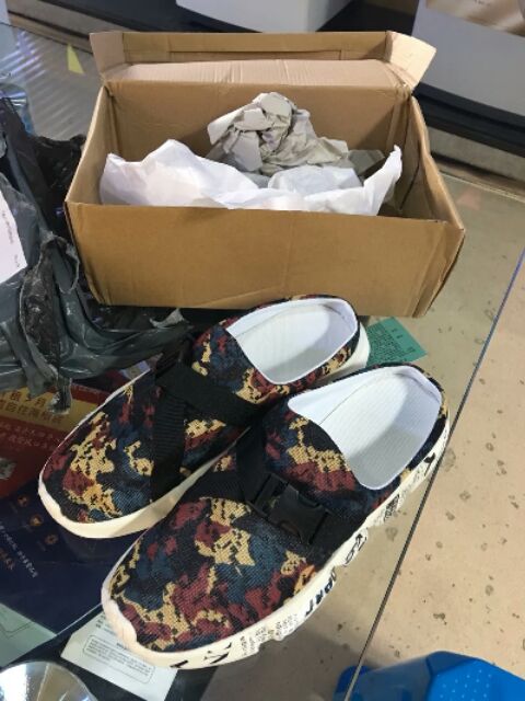 Giầy sục thể thao nam quai khoá | BigBuy360 - bigbuy360.vn