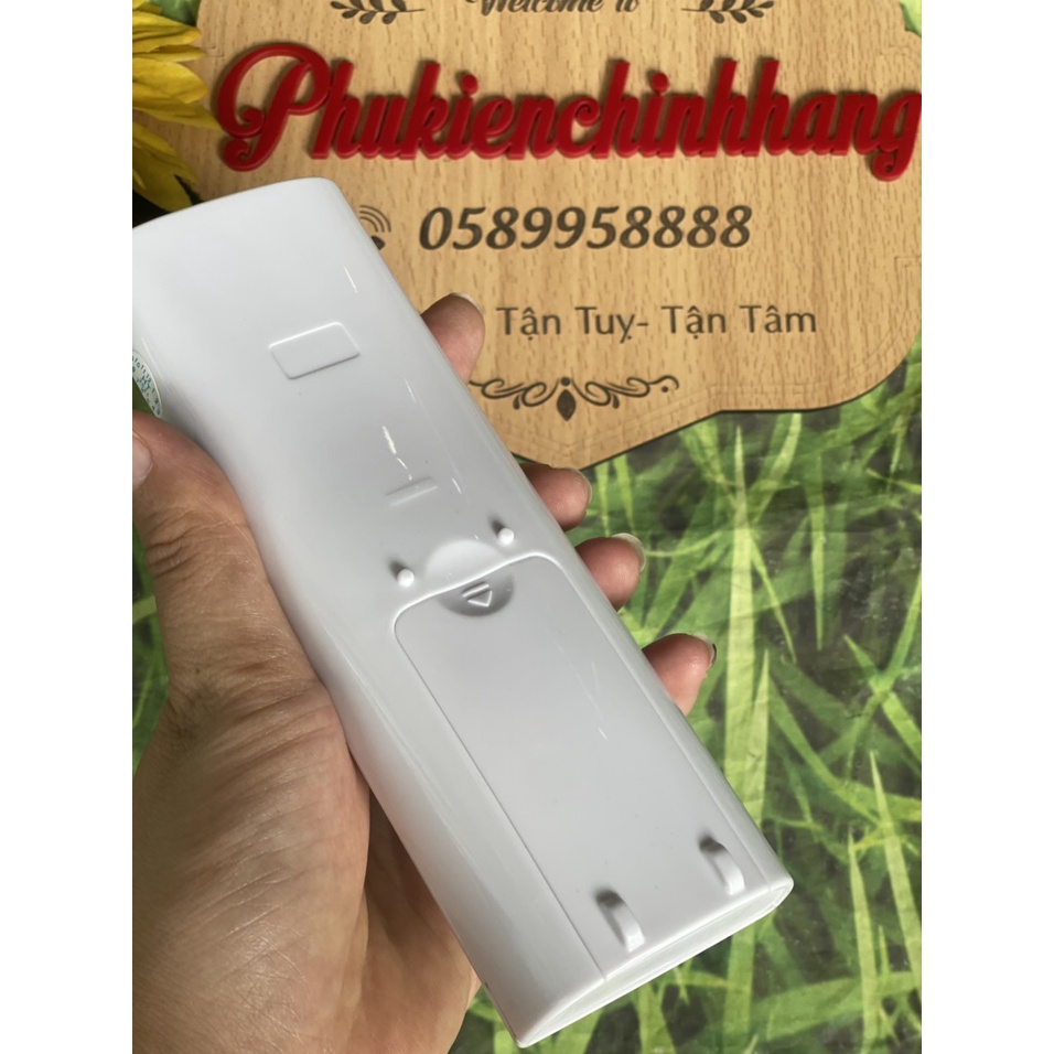 [Bảo hành 03 tháng] Remote máy lạnh LG mẫu 04- Bao đổi trả - tặng pin