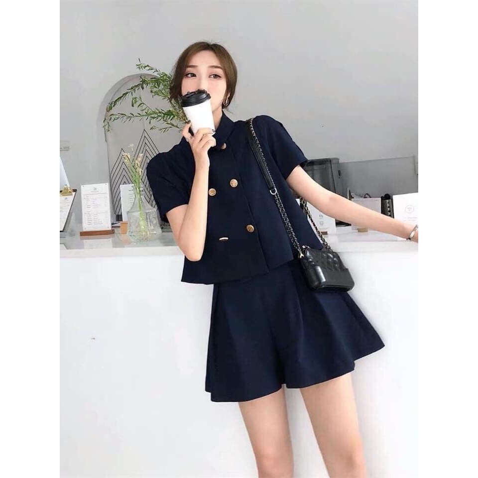 Sét Đồ Nữ , Sét Áo khoác Cô Bẻ Kèm Quần Sooc Chất Vải Tuyết Mua Cao Cấp | BigBuy360 - bigbuy360.vn