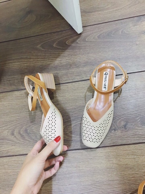 Nhập ngay mã giảm giá WBSTHANG7 để được giảm 15%- Sandal bít mũi chất mềm đẹp