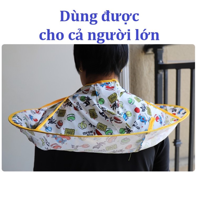 Áo choàng cắt tóc cho bé có máng hứng tóc tiện dụng. Không dính tóc lên người bé