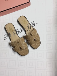 Dép lê chữ H da rắn