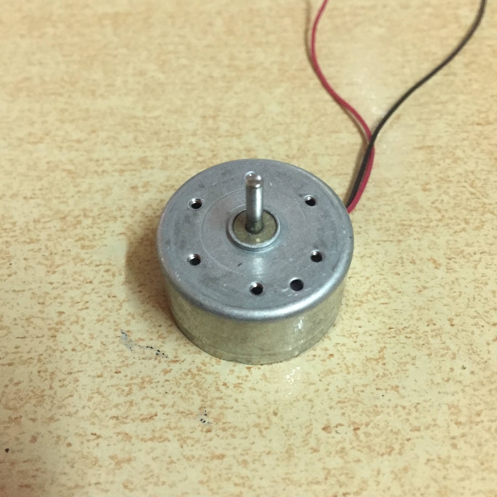 Động cơ DC300 và đế dành riêng cho DC300 chạy điện áp 3V dùng để chế tạo