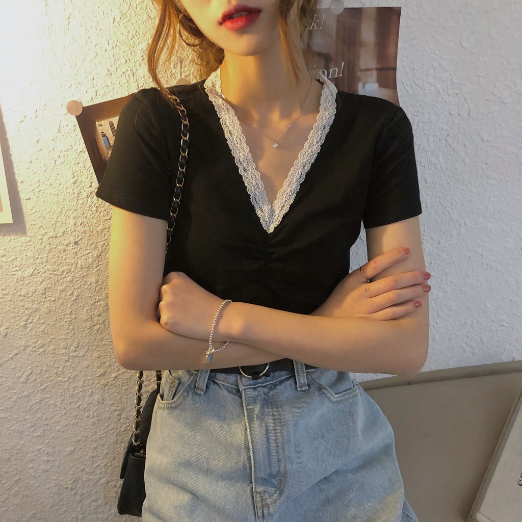 (ORDER) Áo sơ mi thun cổ V phối ren ôm gọn dáng kiểu Pháp đơn giản
