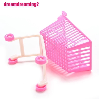 1 Búp Bê Barbie Mua Sắm
