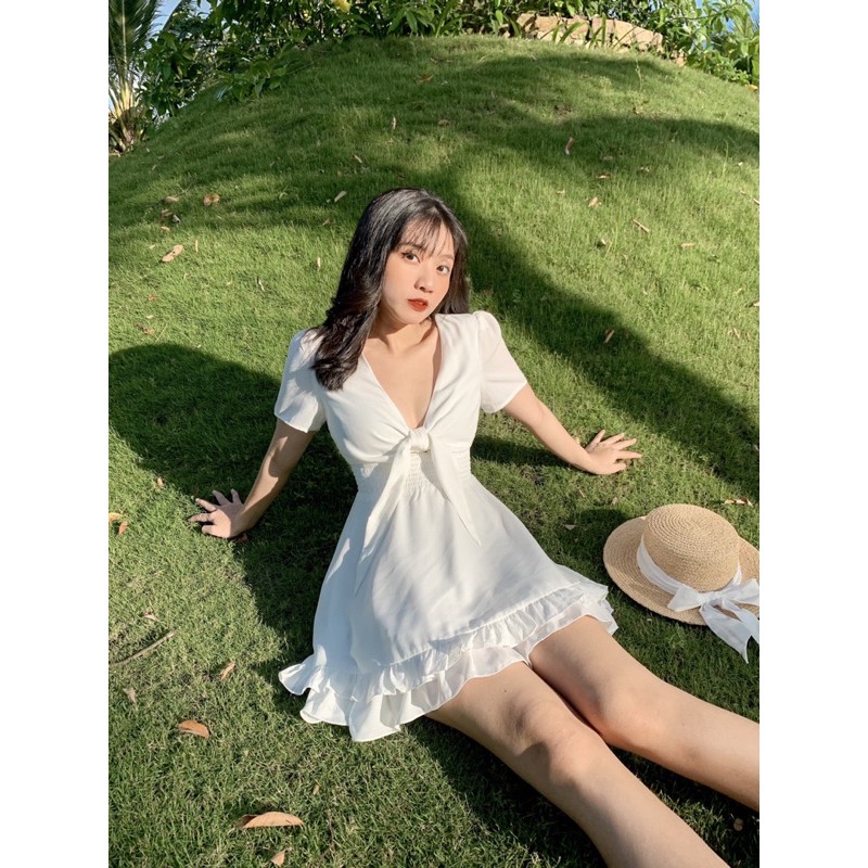 [Mã SKAMA06 giảm 8% tối đa 50K đơn 250K] Đầm Eropi cột nơ trước ngực tùng tầng xoè | BigBuy360 - bigbuy360.vn