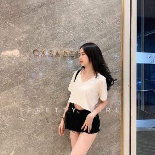 Áo fom rộng cổ tim