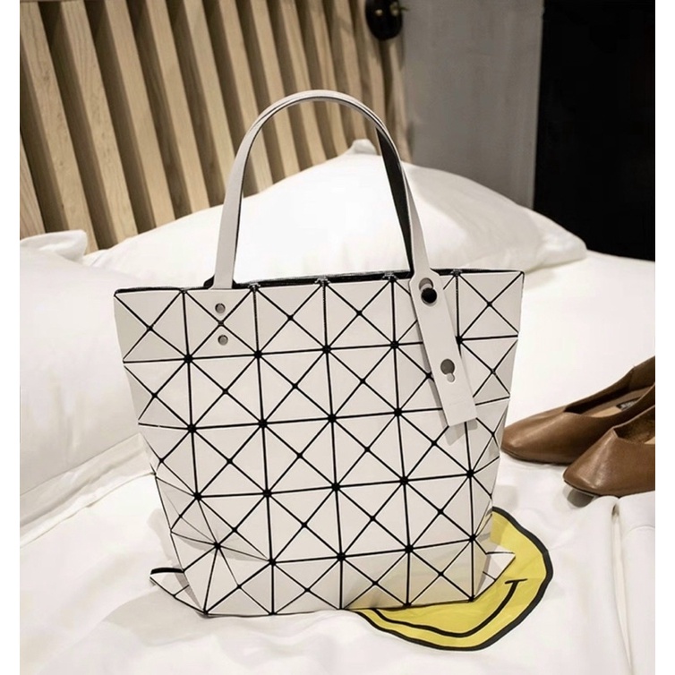 TNS-Túi tote form vuông  BaoBao tote bag--thiết kế độc đáo tone trắng xám sang chảnh