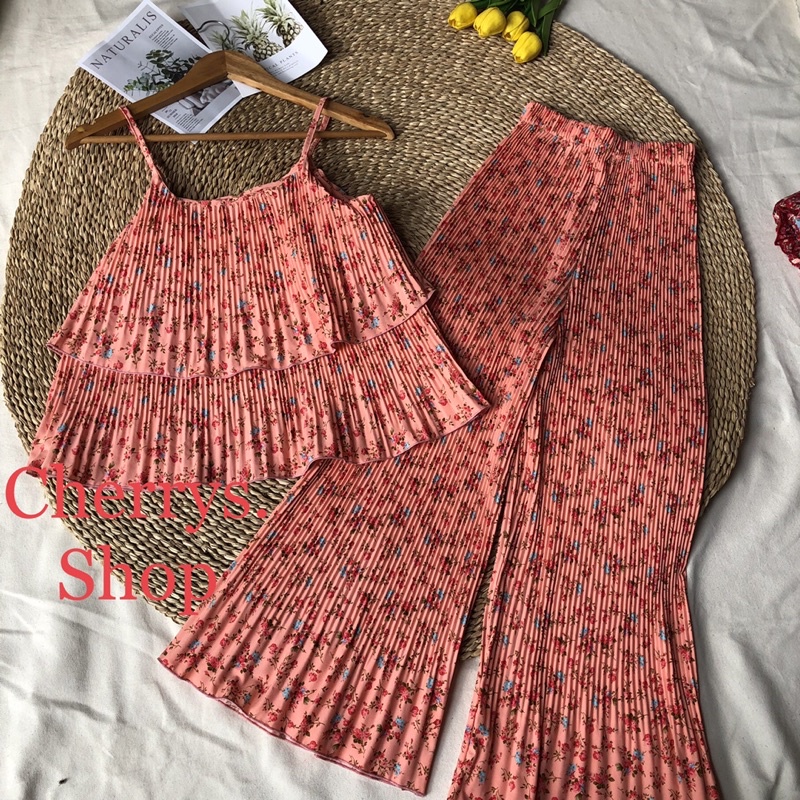 Set đồ bộ lụa loại 1 dập li áo hai dây tầng quần ống suông rộng dươi 60 kg siêu hot