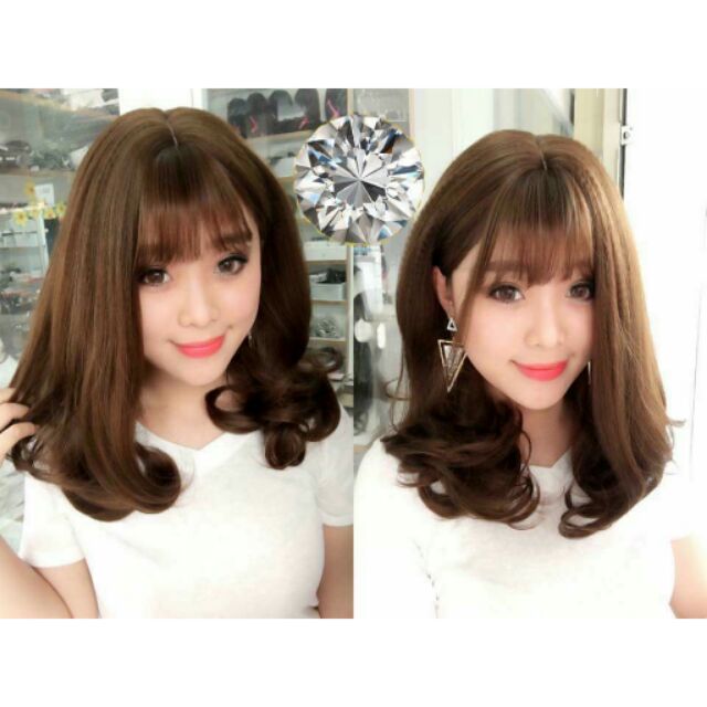 Tóc giả lửng cụp đuôi