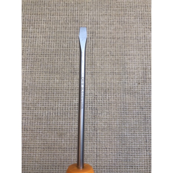 Tua vít dẹp, dài 125mm INGCO HS586125