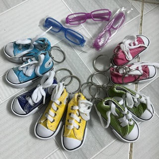 Móc khoá hình chiếc giày, kích thước 7cm, kính búp bê ani