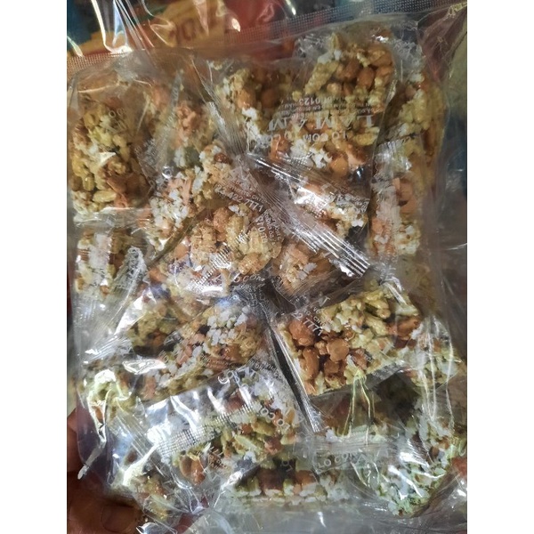 Cốm nếp dứa đậu phộng Lâm An1 gói 500g