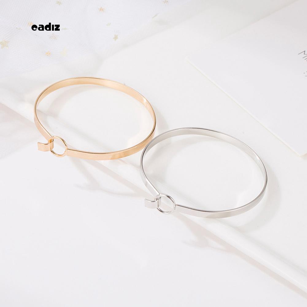 Vòng tay hở hình tròn thiết kế đơn giản