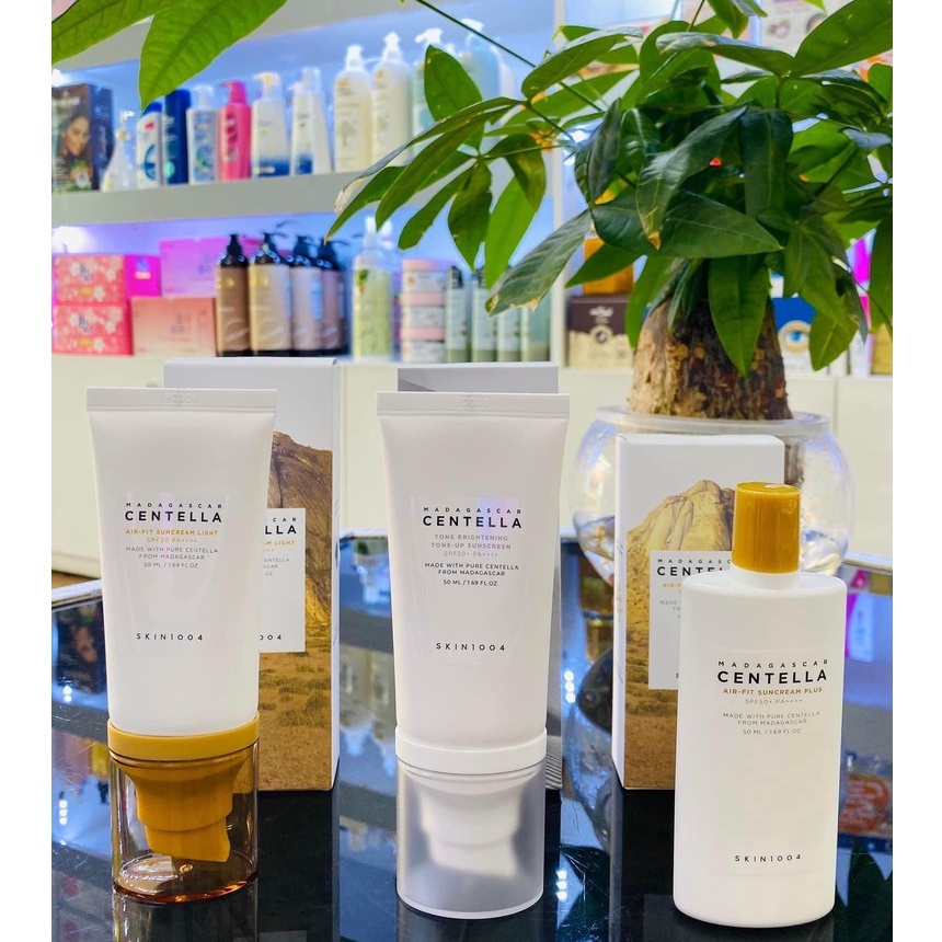 Kem Chống Nắng Cho Mọi Loại Da Skin1004 Madagascar Centella Suncream 50ml
