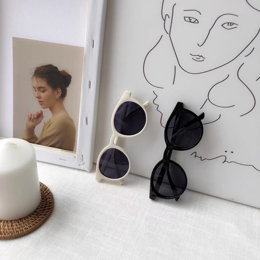 [ HOT] Kính râm gọng tròn với tròng chống tia UV400 phong cách Hàn Quốc