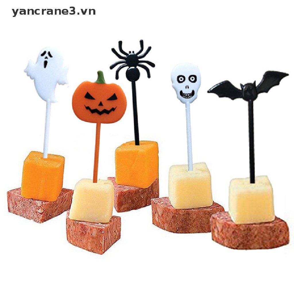 Set 10 Nĩa Ăn Trái Cây Họa Tiết Halloween Cho Bé yancrane3.vn