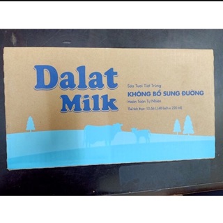 1 thùng sữa tươi có đường/ít đường/không đường 220ml của đà lạt milk