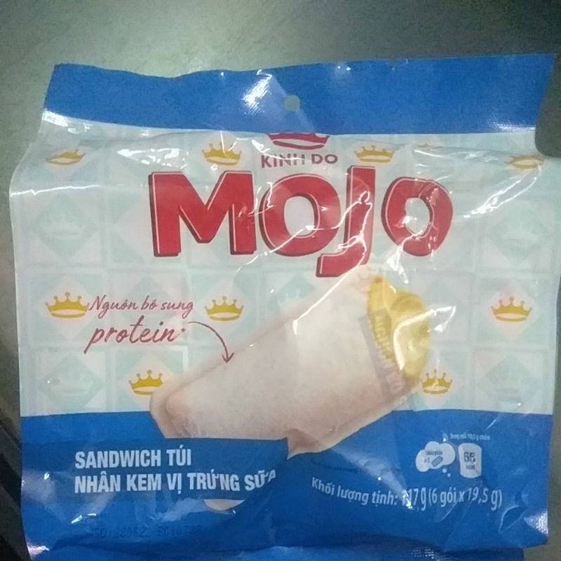 Bánh Mojo Kinh đô sandwich Nhân kem vị trứng sữa 117g
