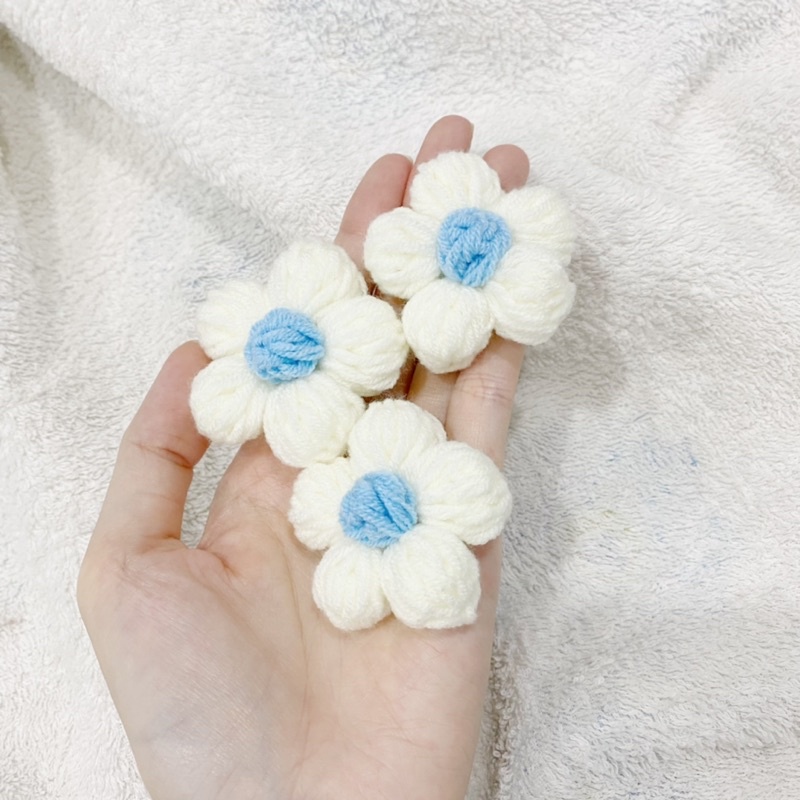 Combo hoa len có móc cài màu ngẫu nhiên