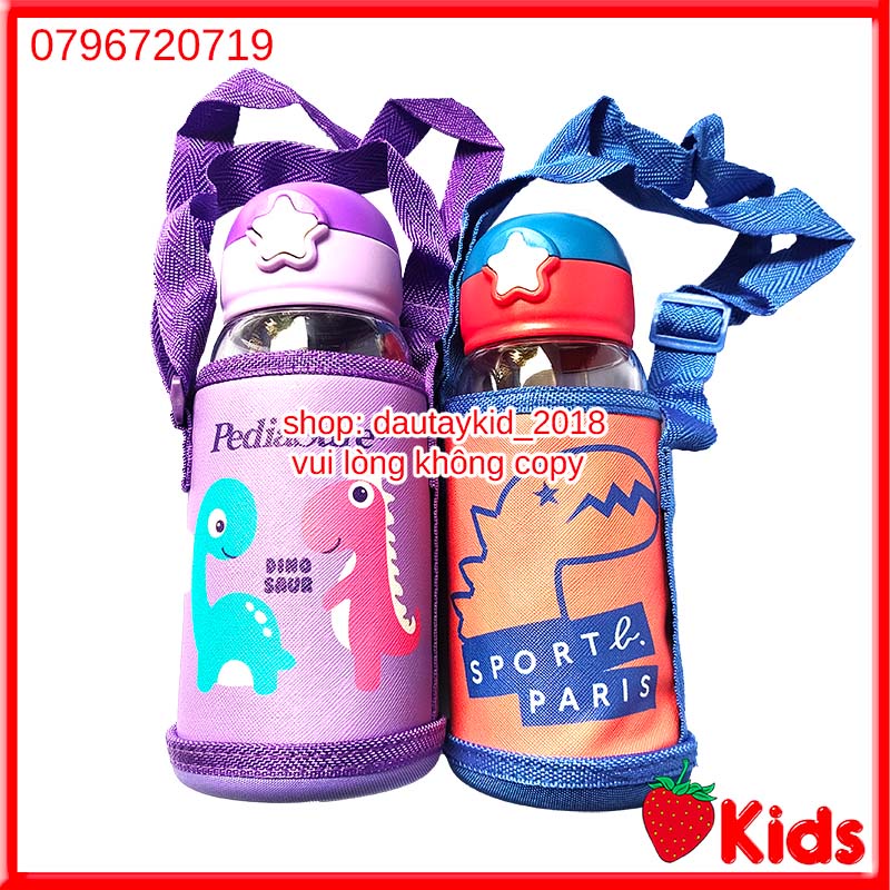 Bình nước cho bé đi học có ống hút tặng kèm túi đeo dễ thương dung tích 700ml hàng khuyến mãi Pediasure