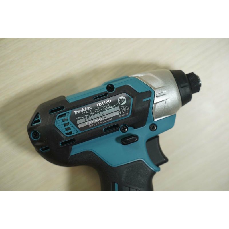 Máy vặn vít dùng pin Makita các loại - TD090DZ, TD110DZ, DTD156Z