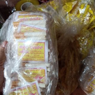 1 gói 7 chiếc kẹo hình điếu thuốc