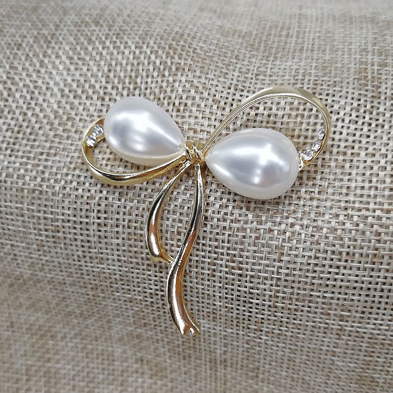 2 Ghim Cài Áo Hình Nơ Đính Đá Và Ngọc Trai Thời Trang