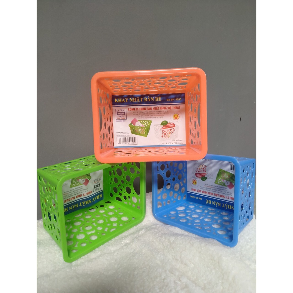 Rổ nhựa vuông chữ nhật đan lỗ tròn đựng trái cây nhiều kích thước C0