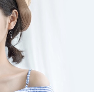 Bông tai đồng giá 140k