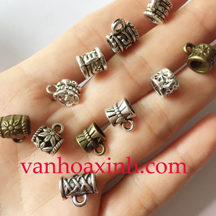 1-2 CHARM CÓ LỖ XỎ NGANG TRANG TRÍ VÒNG TAY