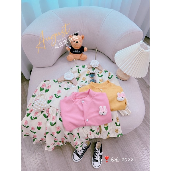 Set áo khoác + váy đũi hoa cho bé gái