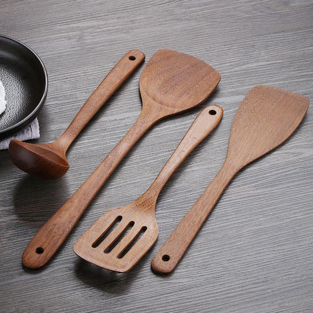 Vá Múc Canh Cán Dài Tiện Lợi Cho Nhà Bếp