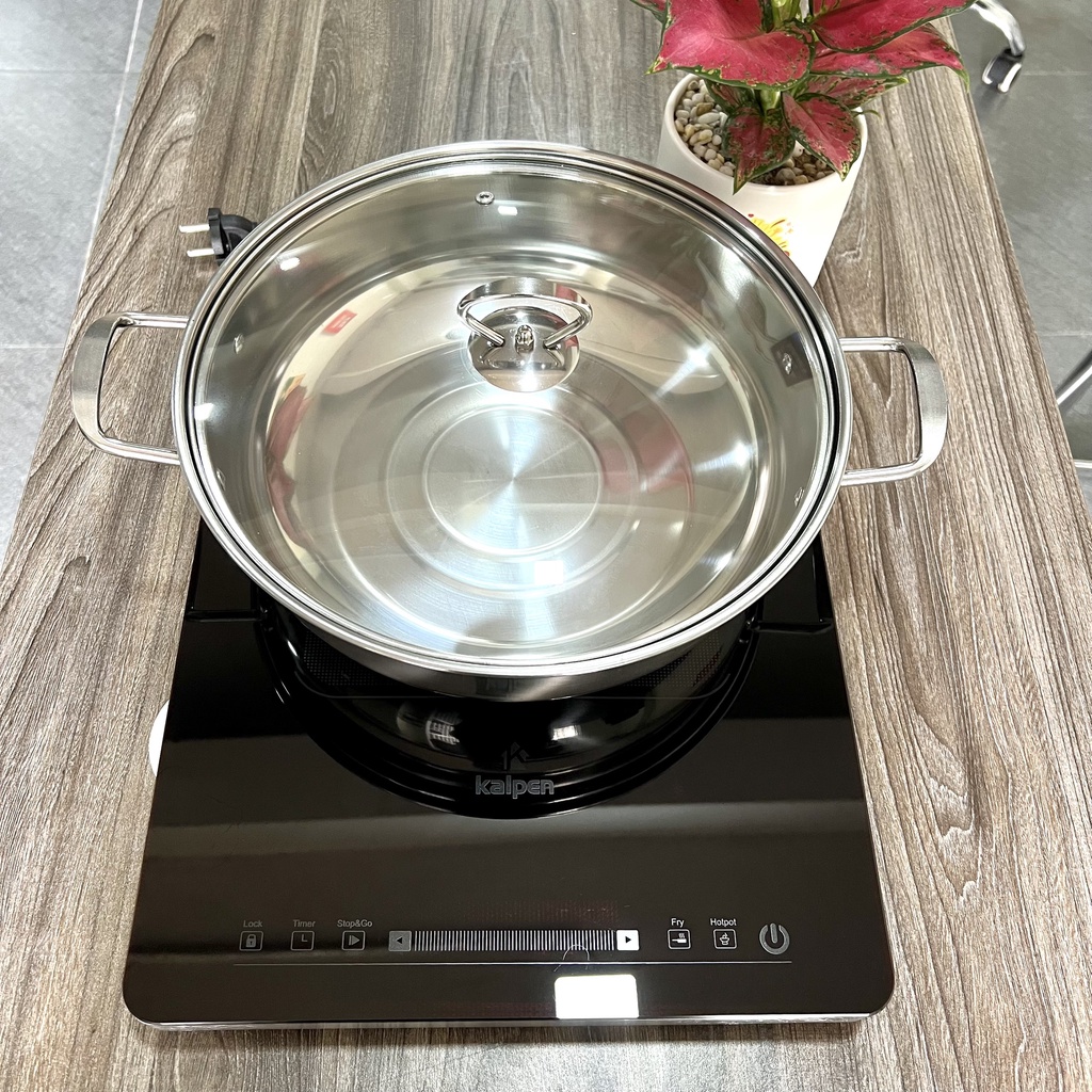 Bếp từ đơn Kalpen 1613 1618 (Mẫu Mới) nấu siêu nhanh với vòng từ kép 2200w kèm nồi lẩu 28cm