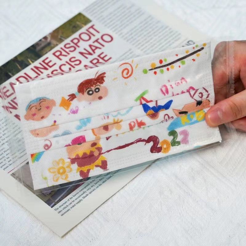 Set 10 / 20 / 30 / 40 / 50 Khẩu Trang 3 Lớp In Hình Cậu Bé Bút Chì Shin-chan- Dễ Thương